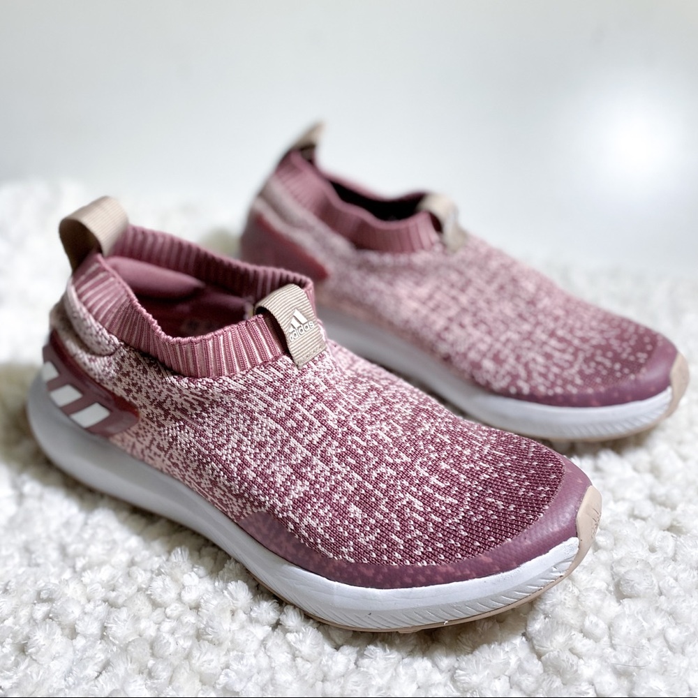 Adidas knit slip ons, EUC